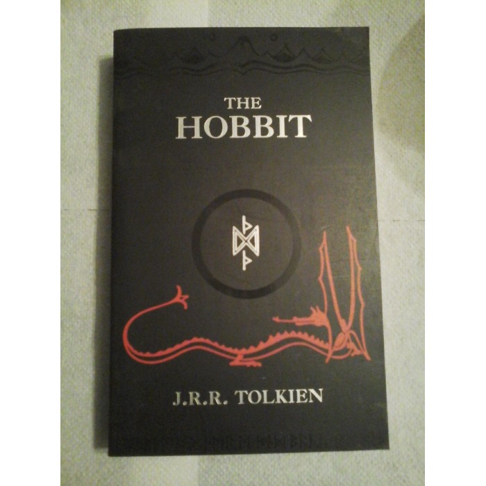  THE  HOBBIT -  J.R.R. TOLKIEN